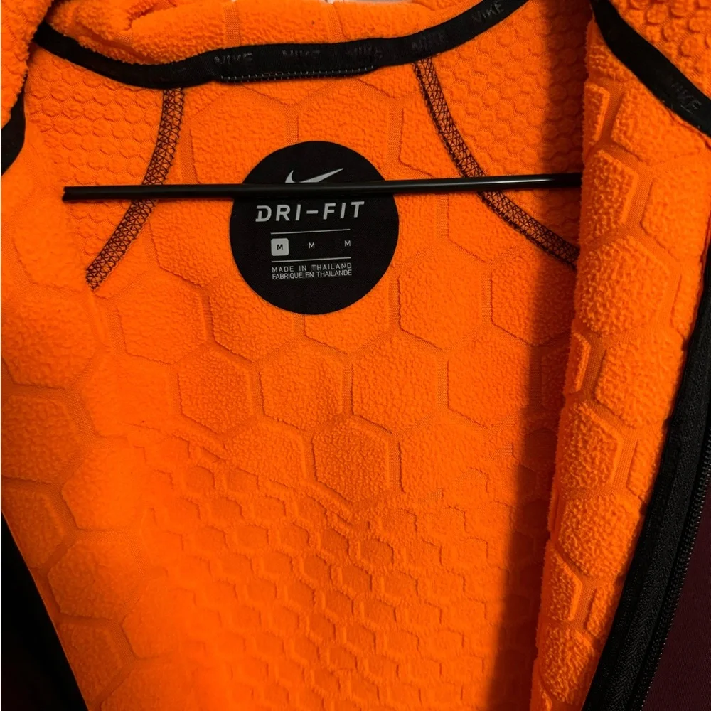 Nike Therma Sphere Max Training Hoodie - Picture 3 of 4